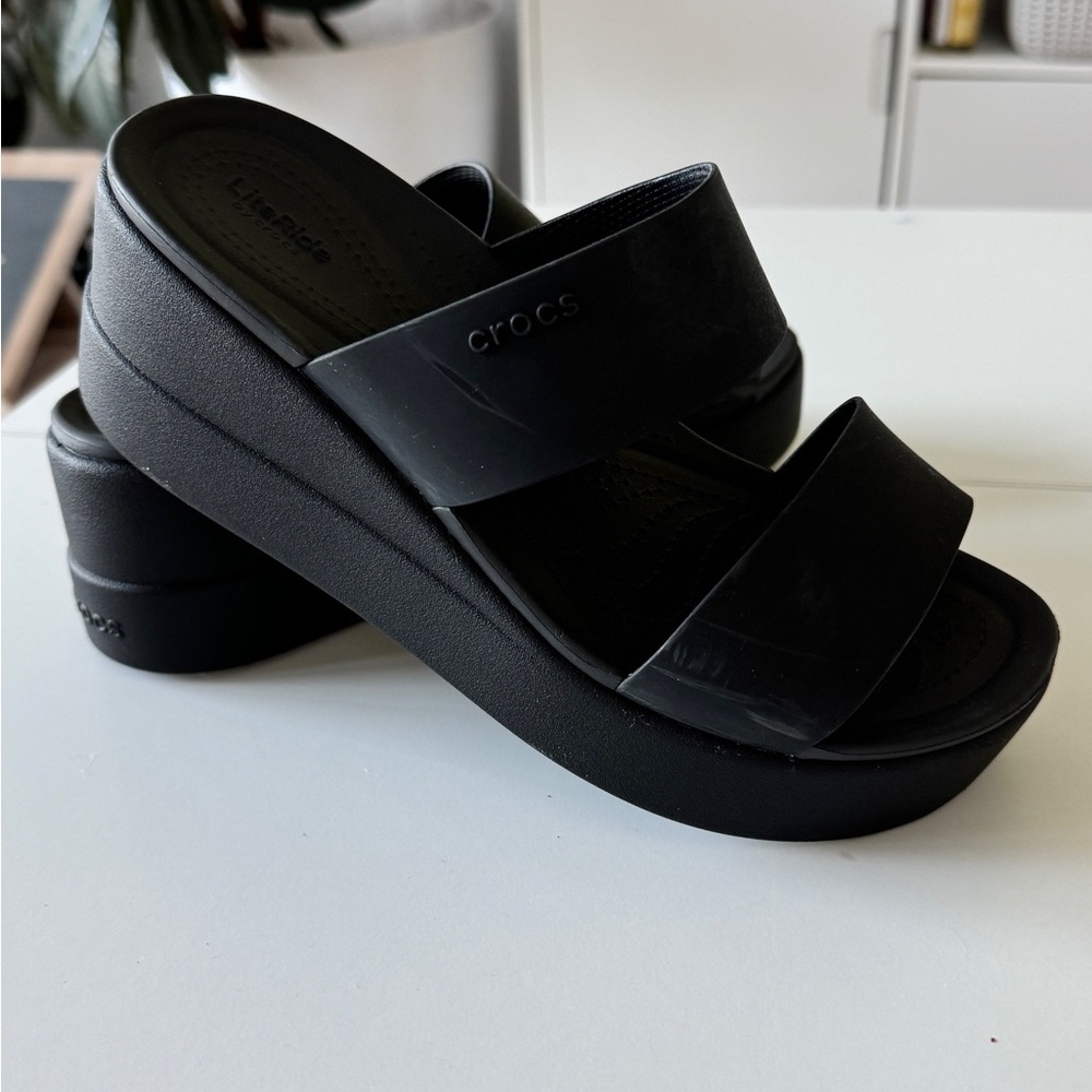 Crocs Brooklyn Platform Sandals - Black 6